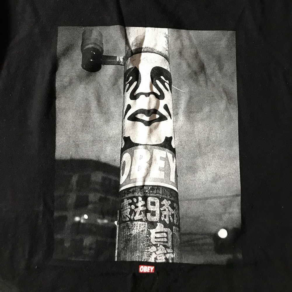 Obey Streetwear T shirt